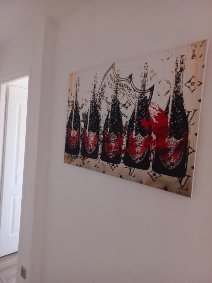 Game Room Epernay Exterior photo
