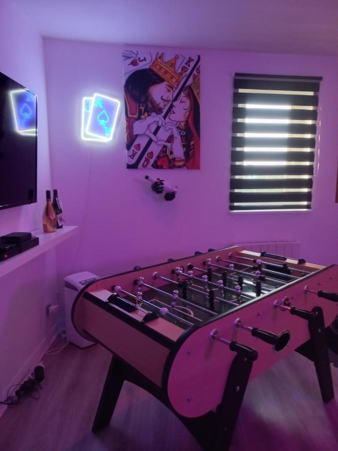 Game Room Epernay Exterior photo